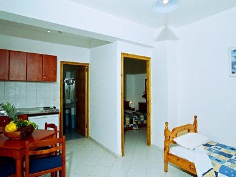 Lithakia Beach Hotel Zakynthos Island ภายนอก รูปภาพ